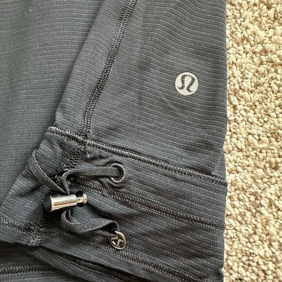 Lululemon Run Tame Me black pinstripe sleeveless tank top - Picture 6 of 9